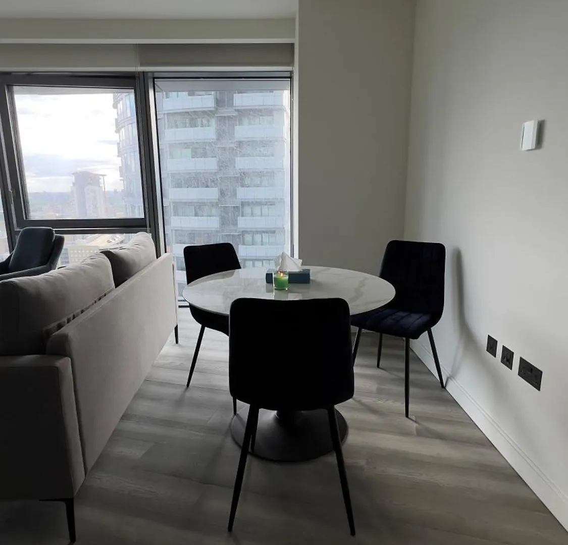 Aspen Collection - 2 Bedroom London 0*,  United Kingdom